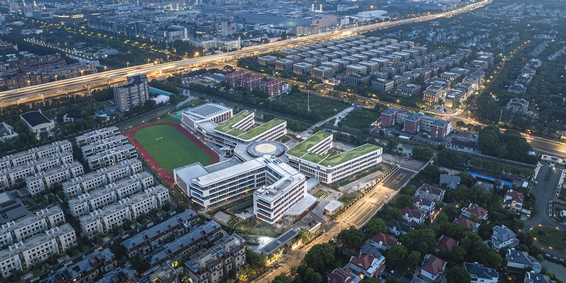 复旦大学附属浦东实验学校